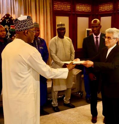 Submission of a copy of the credentials of the Ambassador of the Islamic Republic of Iran to the Minister of Foreign Affairs of Niger